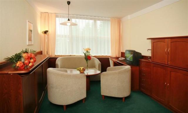 Hotel Nastup Loučná pod Klínovcem Eksteriør billede